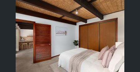 4 Bedroom House with 1 bedroom Granny flat - Photo 4