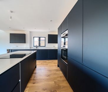 3 bedroom detached house to rent - Photo 6