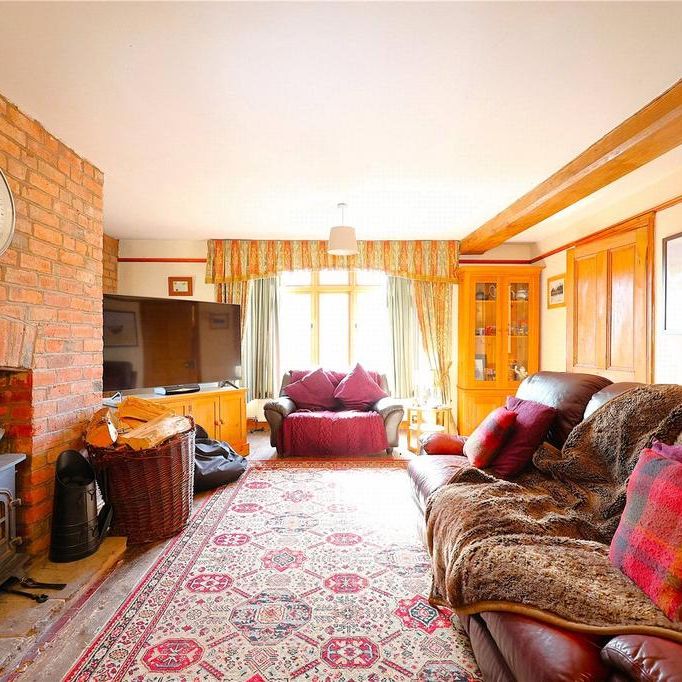 5 bedroom detached house to rent - Photo 1