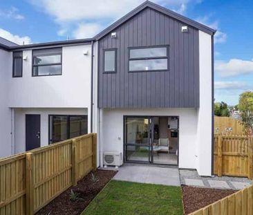 Two-Bedroom Townhouse in Prime Riccarton Location for Rent - Photo 5