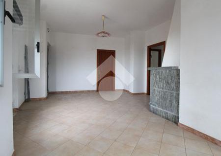 Quadrilocale in affitto