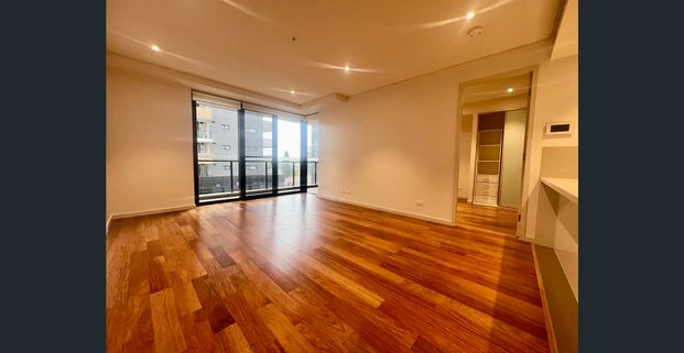 Stunning 2 bedroom for rent in Burwood Grand - Photo 1