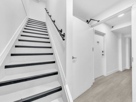 For Lease - 1804 Drouillard Road Unit# 102, Windsor, Ontario - Photo 2