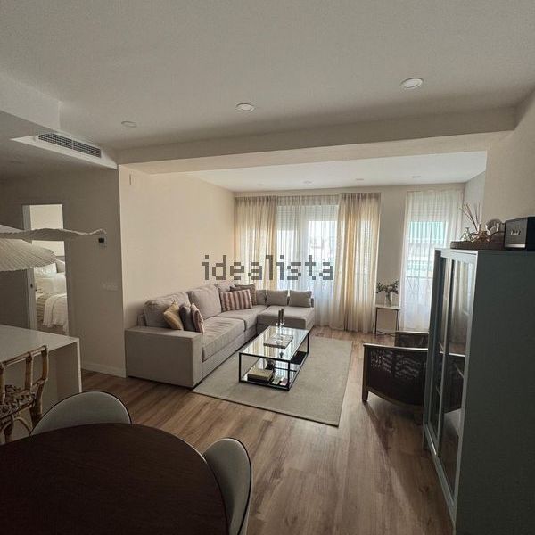 Alquiler de piso en Calle Barcenillas, 3 - Photo 1