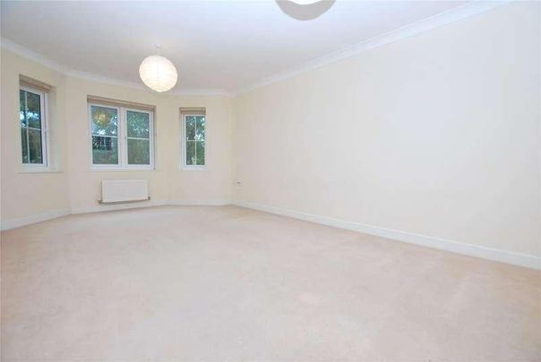 London Road, Guildford, Surrey, GU1 - Photo 1