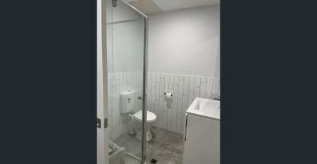 Inner City Living! - Photo 4