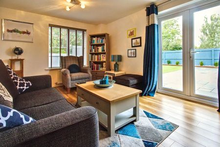 3 bedroom semi-detached house to rent - Photo 4
