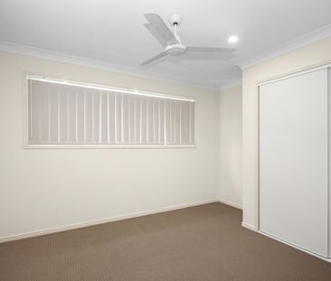 Beautiful Townhouse in a Quiet Complex... - Photo 4