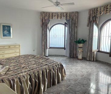 LONG TERM RENTAL. Beachfront villa for rent in Cumbre del Sol - Photo 2