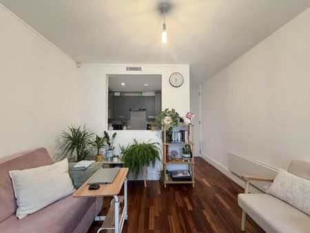 15 Burton Place, Manchester, M15 4LR - Photo 2