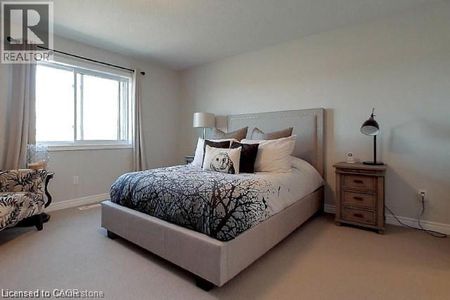 215 MAPLE BUSH Drive, Cambridge, Ontario, N1T0B8 - Photo 3