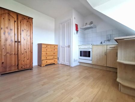Studio to rent - Photo 3
