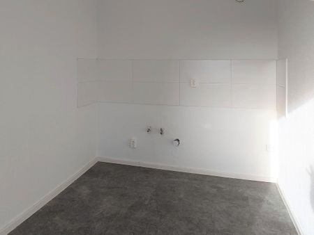 Hoch hinaus: 11. Stock mit Panorama in Halle-Neustadt - Photo 3