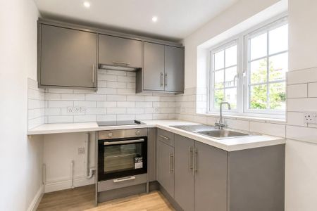 2 bedroom terraced house to rent - Photo 5