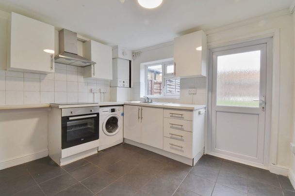 2 bedroom house to rent - Photo 1