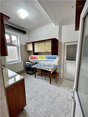 Inchiriere casa 4 camere Vatra Luminoasa Iancului Firma/locuit PARCARE - Photo 1