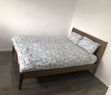 Room in a Shared House, Hurdlow Walk, M9 - Photo 6