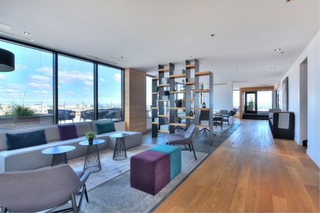 Condo for rent, Montréal (Ville-Marie) - Photo 2