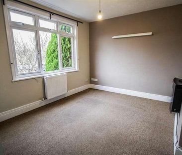 Lower Poole Road, Dursley, GL11 - Photo 5