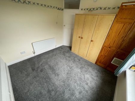 Torrington Avenue, Coventry - - Photo 5