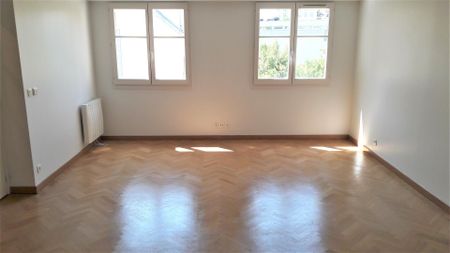 location Appartement F3 DE 73.29m² À VERSAILLES - Photo 3