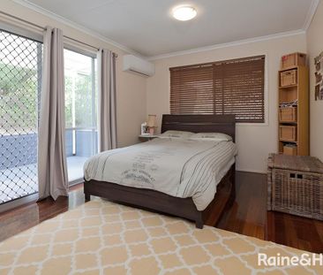 Fully Air-Conditioned - North-East Facing Family Home - Photo 3