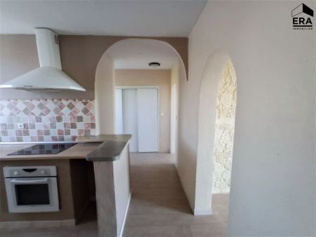 SALON DE PROVENCE - Appartement 3 pièces avec vue dégagée - Photo 3