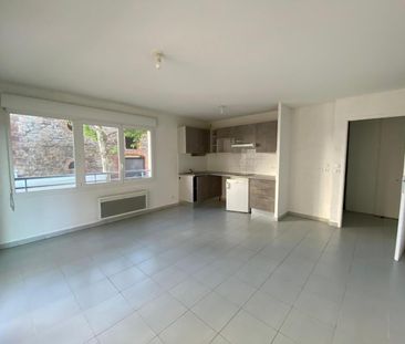 Location Appartement 2 pièces 48m² PUGET SUR ARGENS 83480 - Photo 2