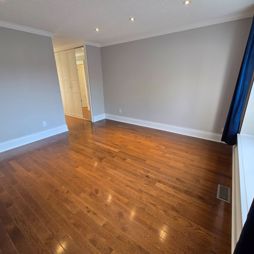 For Lease - 322 Clinton Street Unit# MainHse, Toronto, Ontario - Photo 1