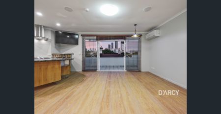 Modern 3-Bedroom Apartment in a Prime Lifestyle Location - Photo 5