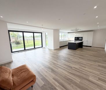 Raby Mere Road, Raby - Photo 2