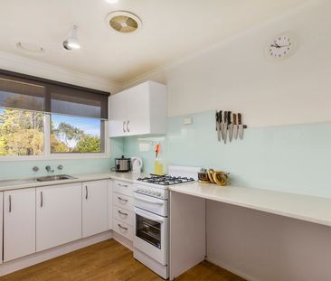 PERFECTLY POSITIONED TWO BEDROOM UNIT - Photo 5