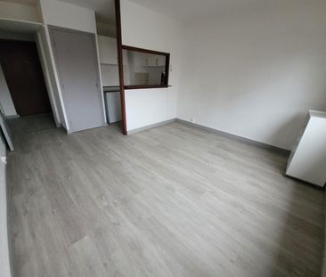 Location Appartement 1 pièce 24m² LILLE 59800 - Photo 1