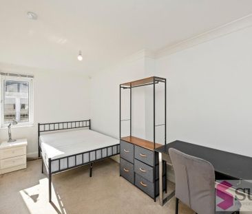 4 bedroom apartment to rent - Photo 4