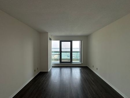 For Lease - 10 Yonge Street Unit# 1011, Toronto, Ontario - Photo 2