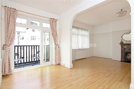 Clifton Court, Northwick Terrace, NW8, London - Photo 2
