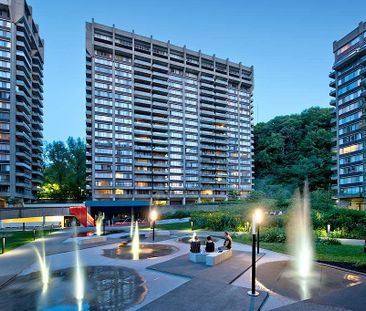 4858 chemin de la Côte-des-Neiges, Montréal, QC - Photo 2