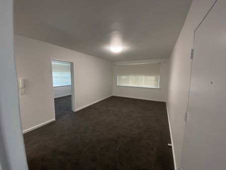 Renovated on the ground floor. - Photo 2