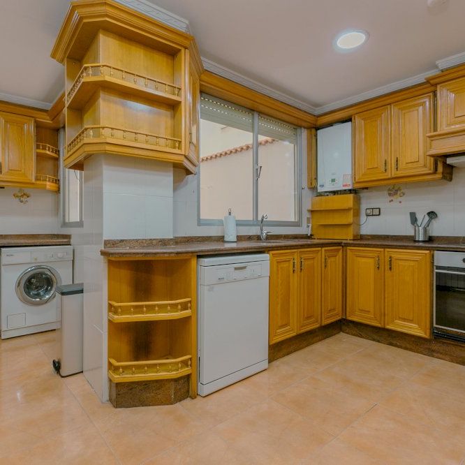 Beautiful room with balcony in Valencia - Photo 1