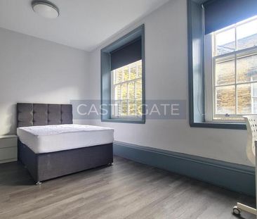 1 bedroom in a flat share to rent - Photo 6