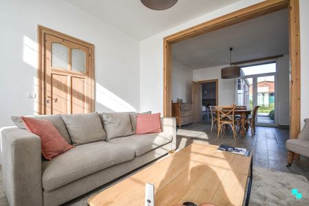 Alleenstaande landelijk gelegen woning met 3 slaapkamers - Photo 2