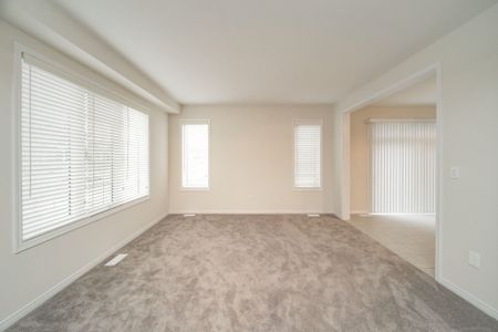 For Lease - 21 Legacy Lane, Thorold, Ontario - Photo 4