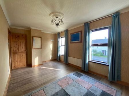 4 Edenvale Court, Lisburn, BT28 2RL - Photo 2