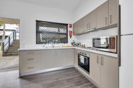 5 Bedrooms Apartment Premium - Photo 4