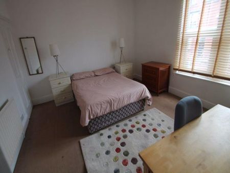 4 bedroom house to rent - Photo 2