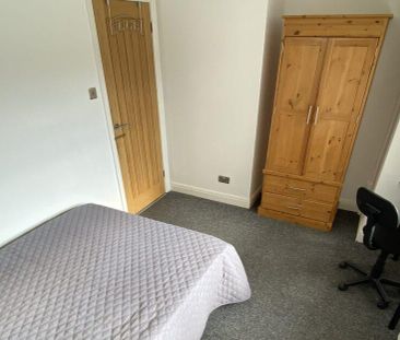 7 bedroom semi-detached house to rent - Photo 4