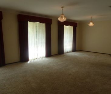 Spacious Family Home - Photo 1