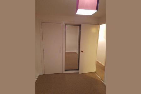 2 bedroom semi-detached house to rent - Photo 5