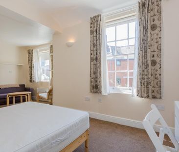 Studio to rent - Photo 4