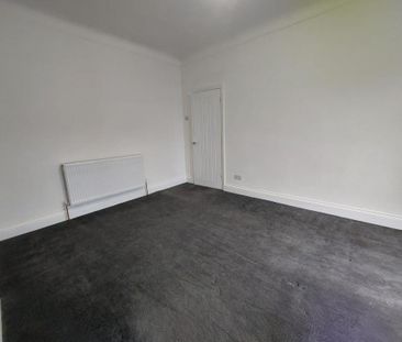 4 bedroom terraced house to rent - Photo 4